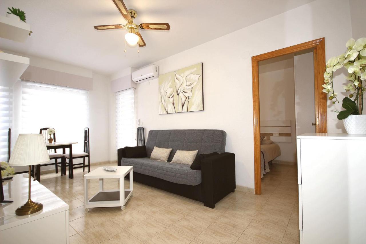 Del Cura Beach Apartment Торевьиа Экстерьер фото